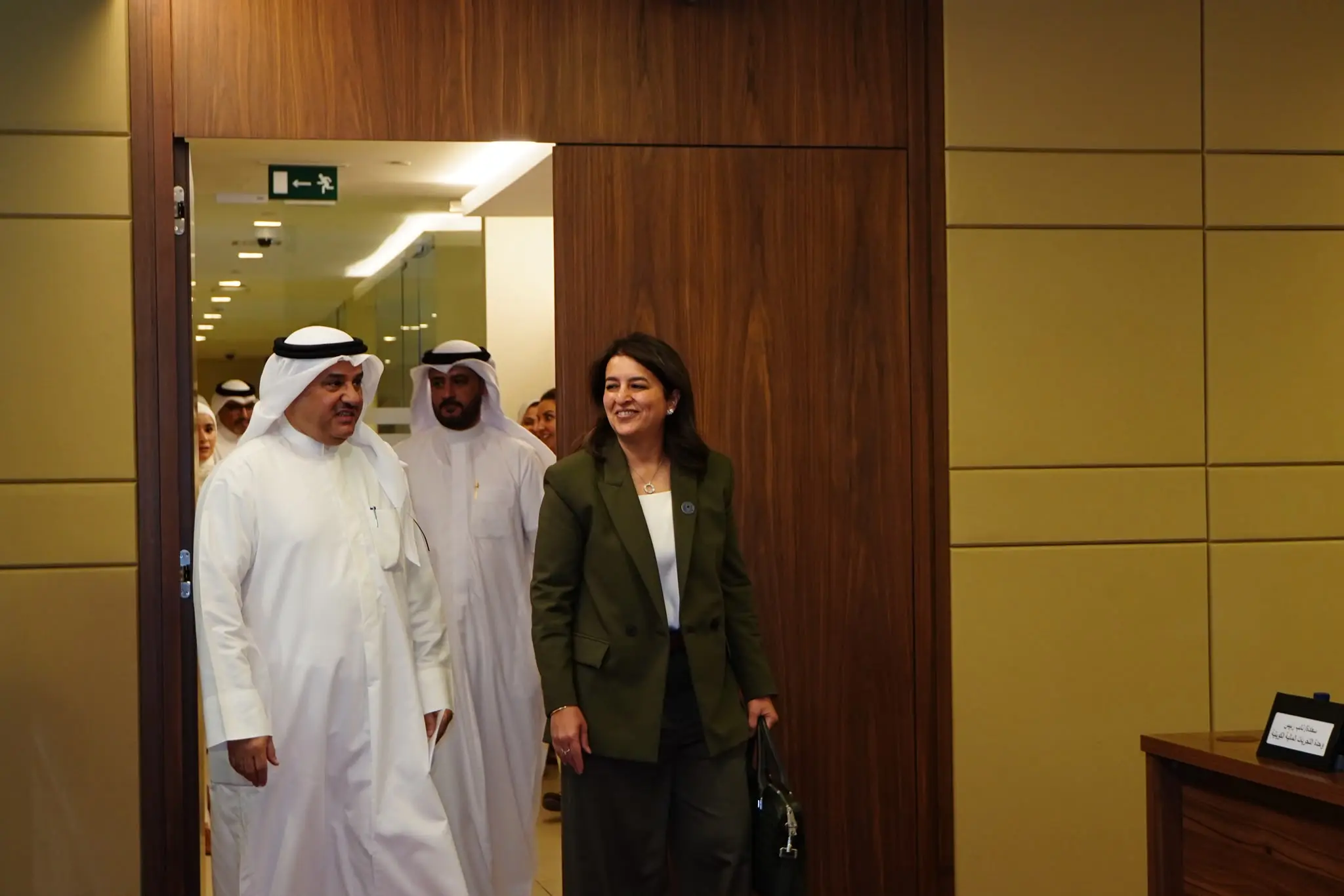 التحريات المالية : تبحث مع (نزاهة) تعزيز التعاون في مكافحة غسل الأموال وتمويل الإرهاب
